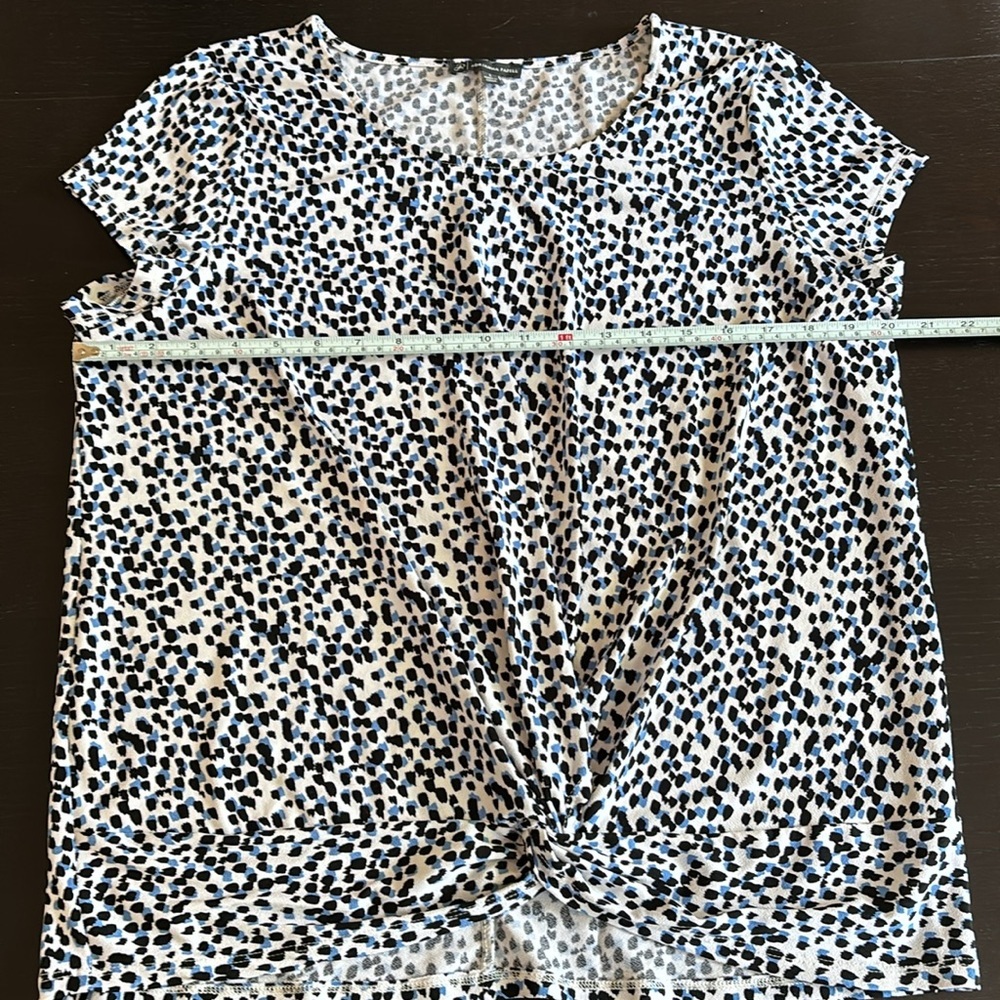 ADRIANNA PAPELL twist top light weight easy wash and wear for formal or casual L - Picture 6 of 9